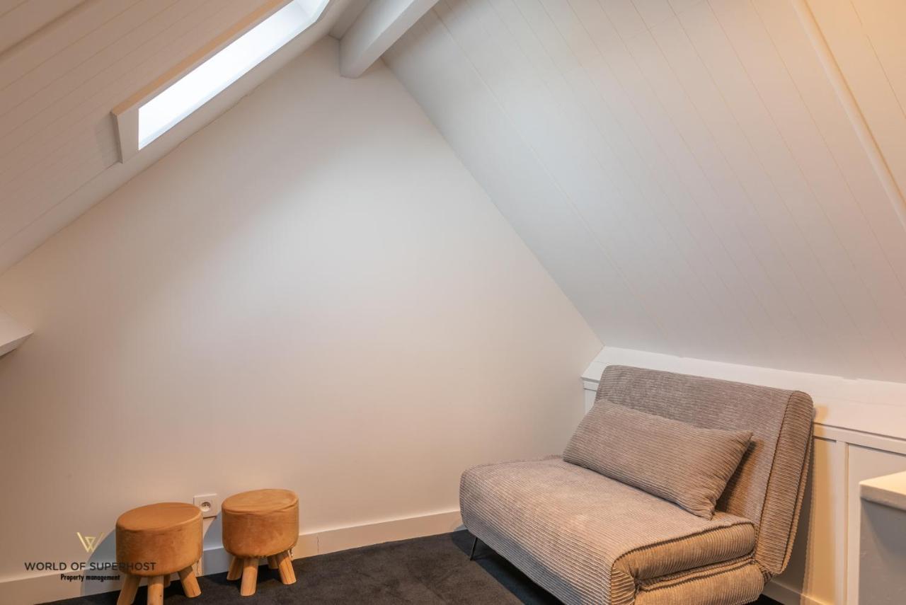 Beautiful Spacious Apartment In A Newly Renovated Old Townhouse Oostende Bagian luar foto